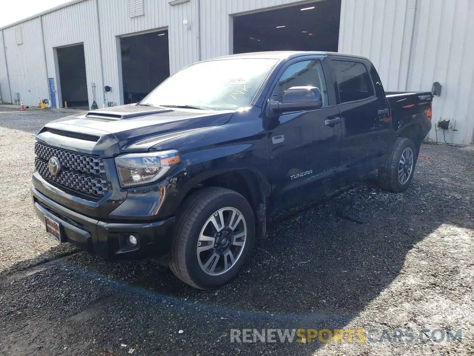 2 Photograph of a damaged car 5TFDY5F12LX915080 TOYOTA TUNDRA 2020