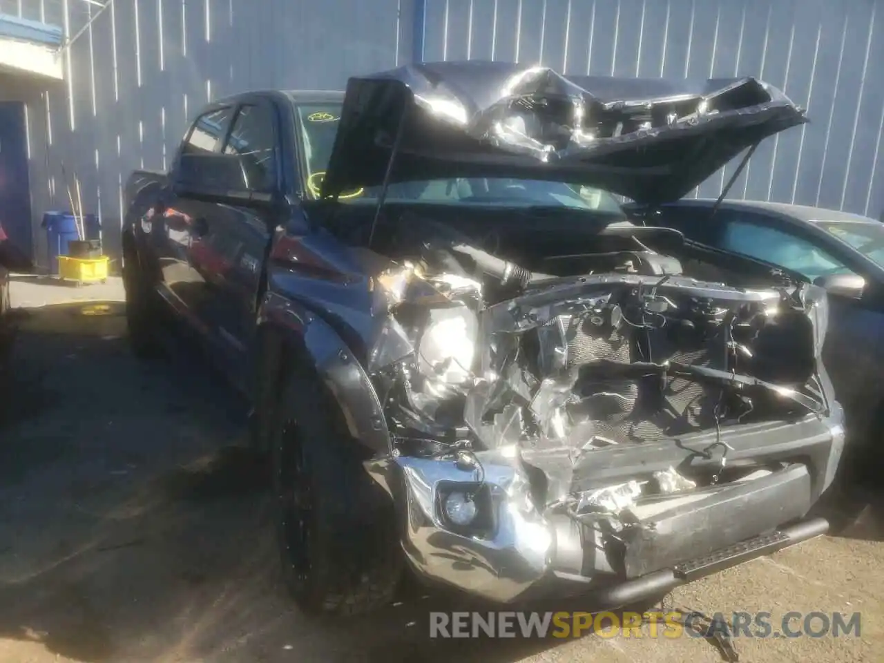 1 Photograph of a damaged car 5TFDY5F12LX918741 TOYOTA TUNDRA 2020