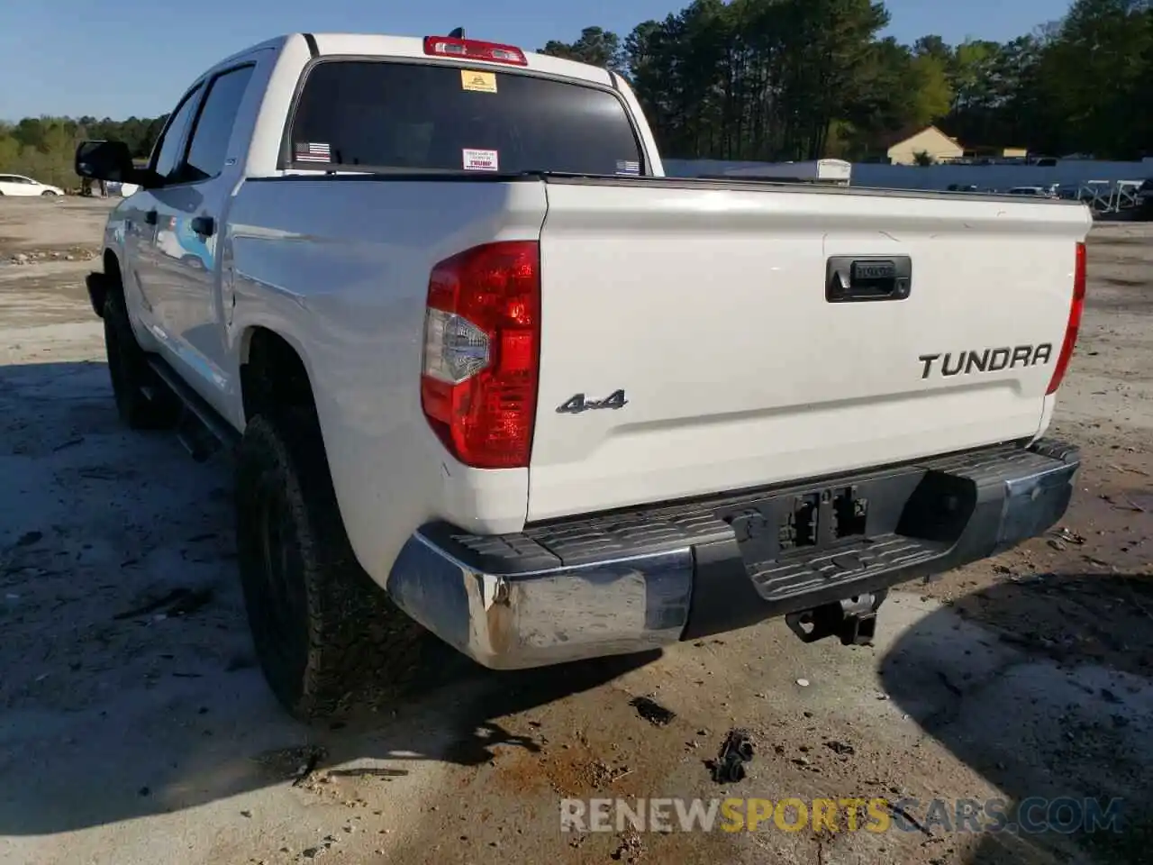 3 Photograph of a damaged car 5TFDY5F12LX929285 TOYOTA TUNDRA 2020