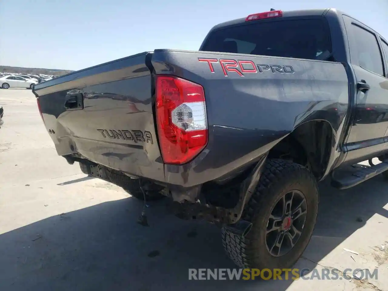 9 Photograph of a damaged car 5TFDY5F12LX930999 TOYOTA TUNDRA 2020