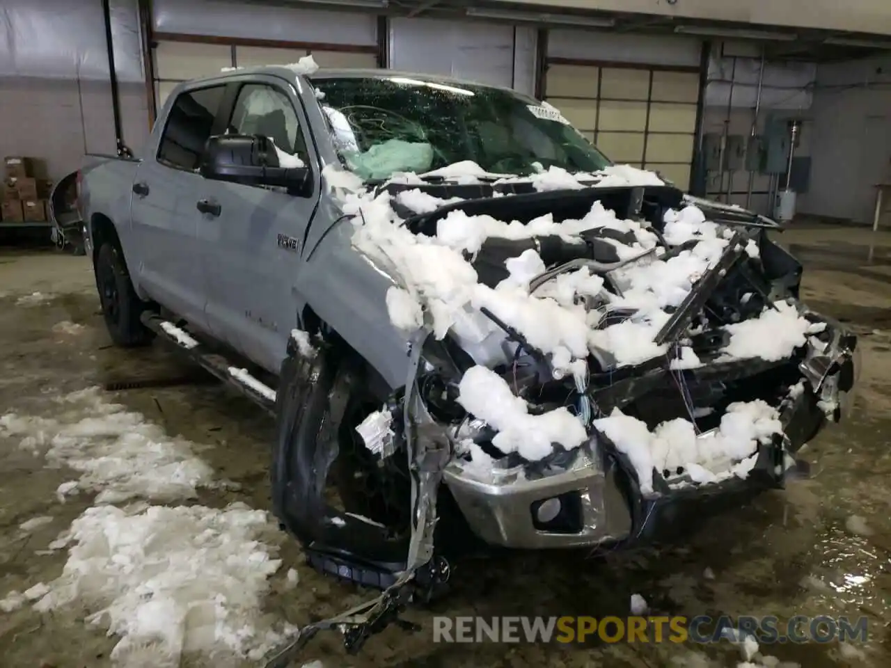 1 Photograph of a damaged car 5TFDY5F12LX954669 TOYOTA TUNDRA 2020