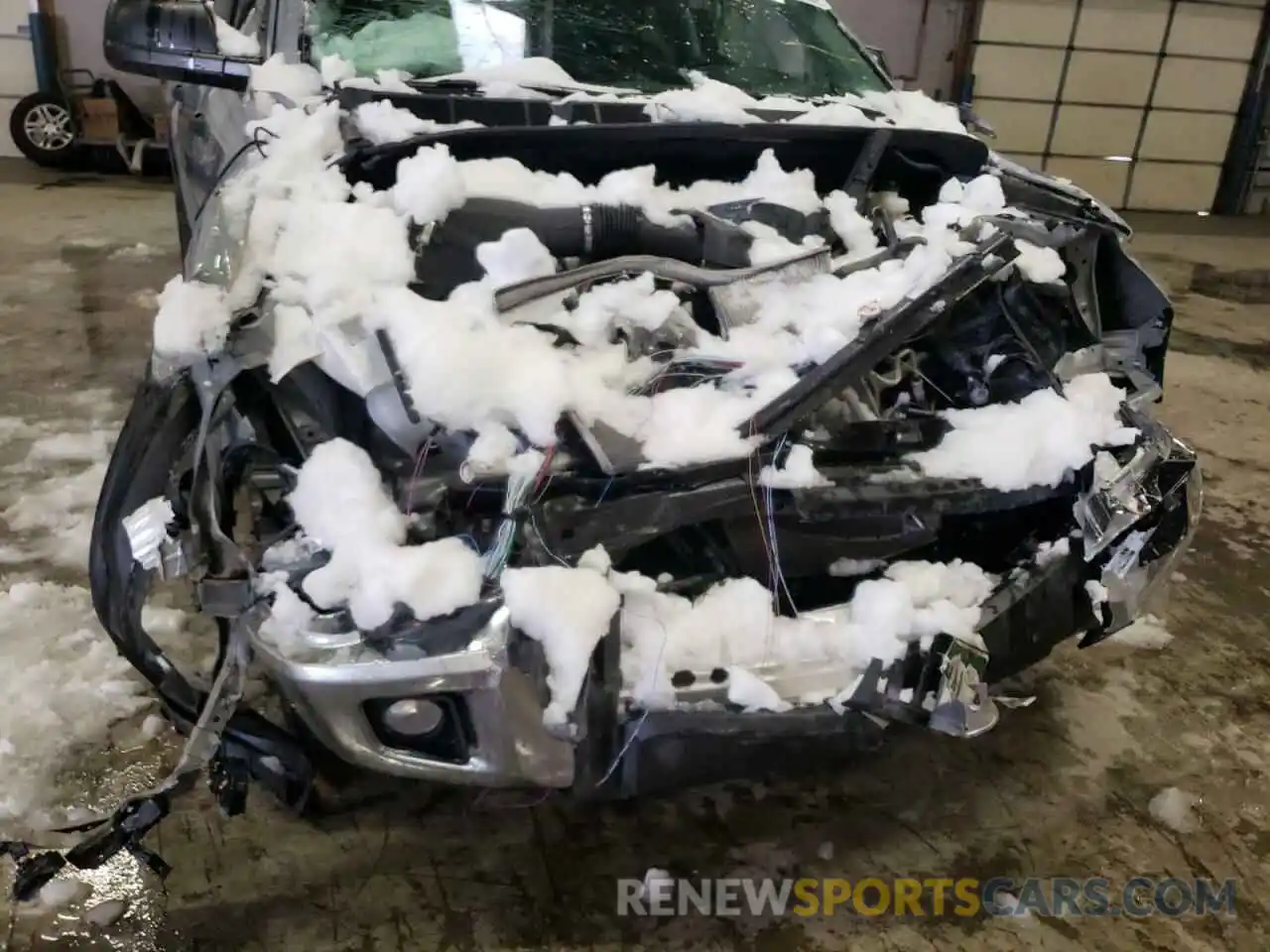 9 Photograph of a damaged car 5TFDY5F12LX954669 TOYOTA TUNDRA 2020