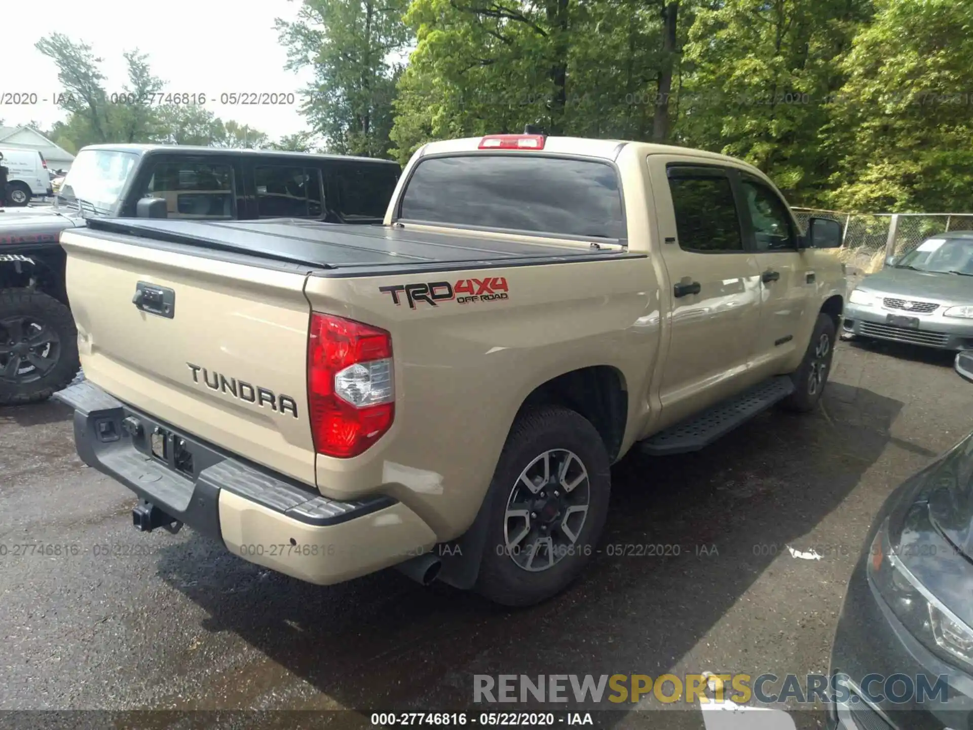 4 Photograph of a damaged car 5TFDY5F13LX872305 TOYOTA TUNDRA 2020