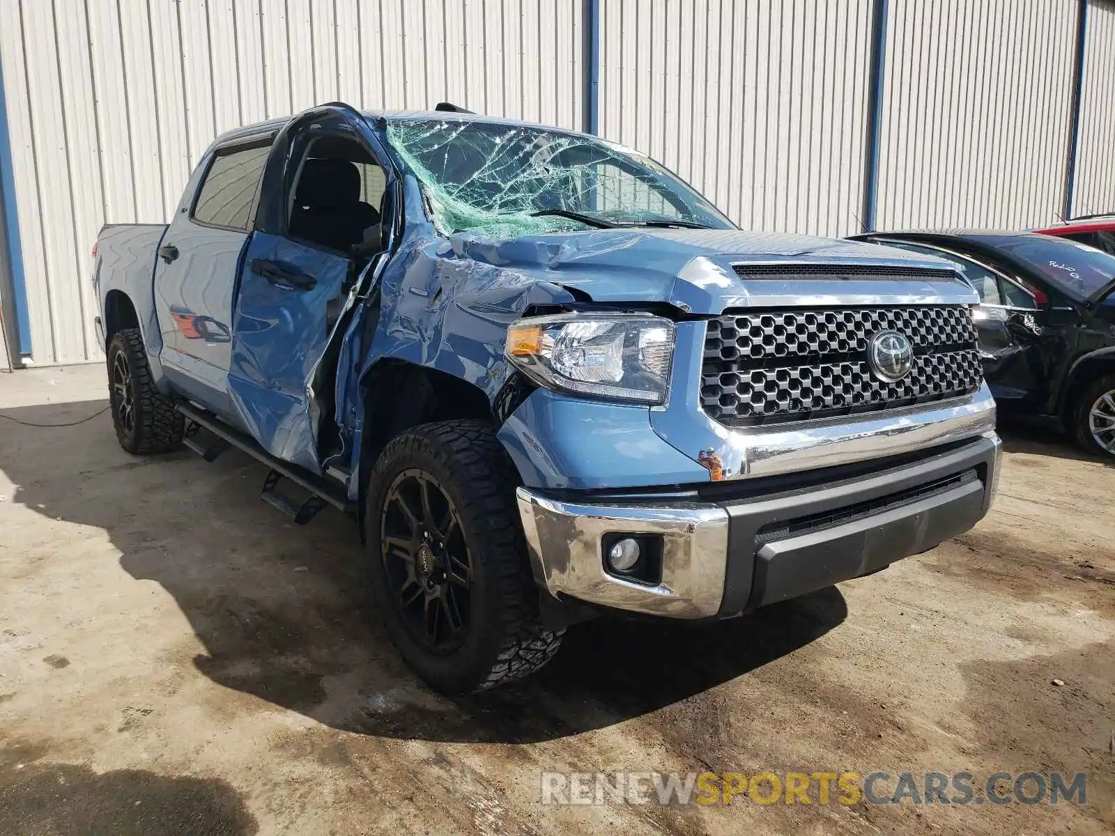 1 Photograph of a damaged car 5TFDY5F13LX921910 TOYOTA TUNDRA 2020