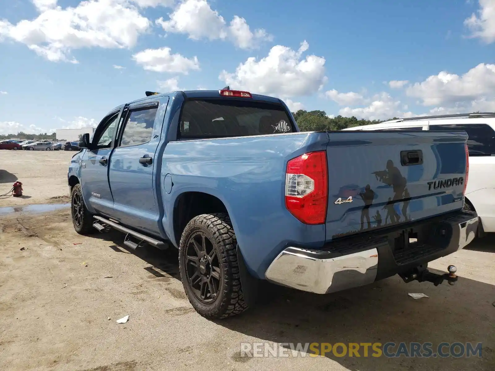 3 Photograph of a damaged car 5TFDY5F13LX921910 TOYOTA TUNDRA 2020