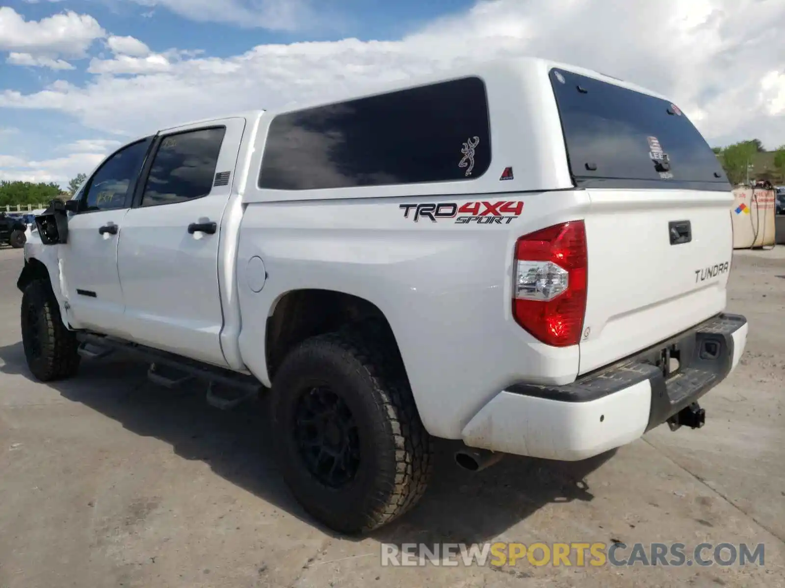 3 Photograph of a damaged car 5TFDY5F13LX922104 TOYOTA TUNDRA 2020