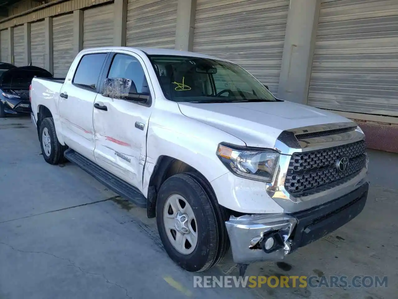 1 Photograph of a damaged car 5TFDY5F13LX933748 TOYOTA TUNDRA 2020