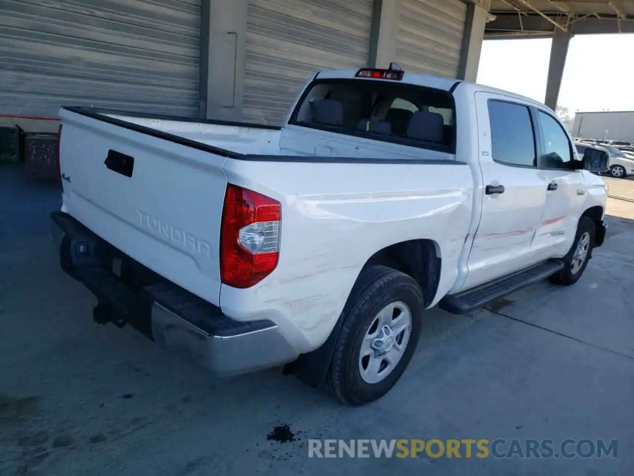 4 Photograph of a damaged car 5TFDY5F13LX933748 TOYOTA TUNDRA 2020