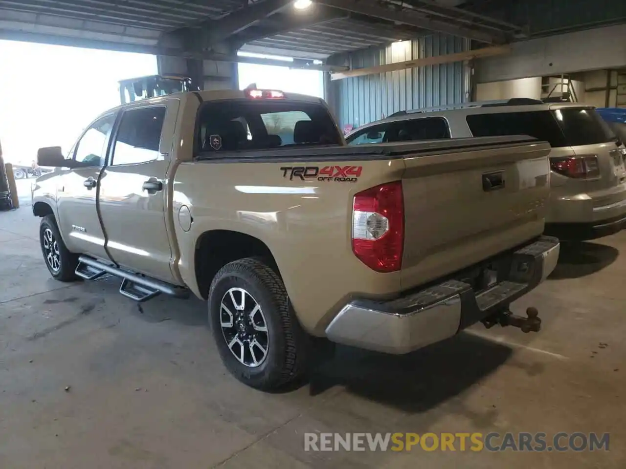 3 Photograph of a damaged car 5TFDY5F13LX947620 TOYOTA TUNDRA 2020