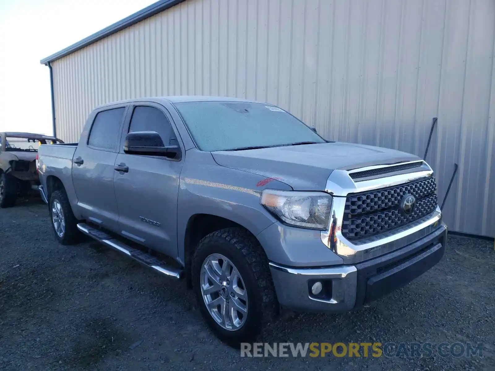 1 Photograph of a damaged car 5TFDY5F14LX871468 TOYOTA TUNDRA 2020