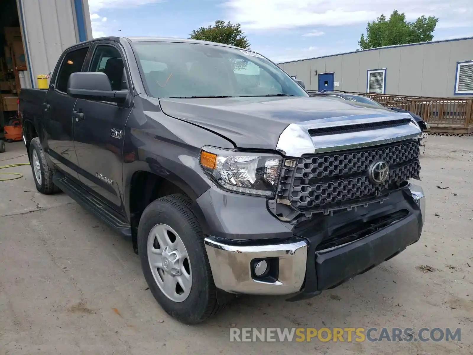 1 Photograph of a damaged car 5TFDY5F14LX903612 TOYOTA TUNDRA 2020