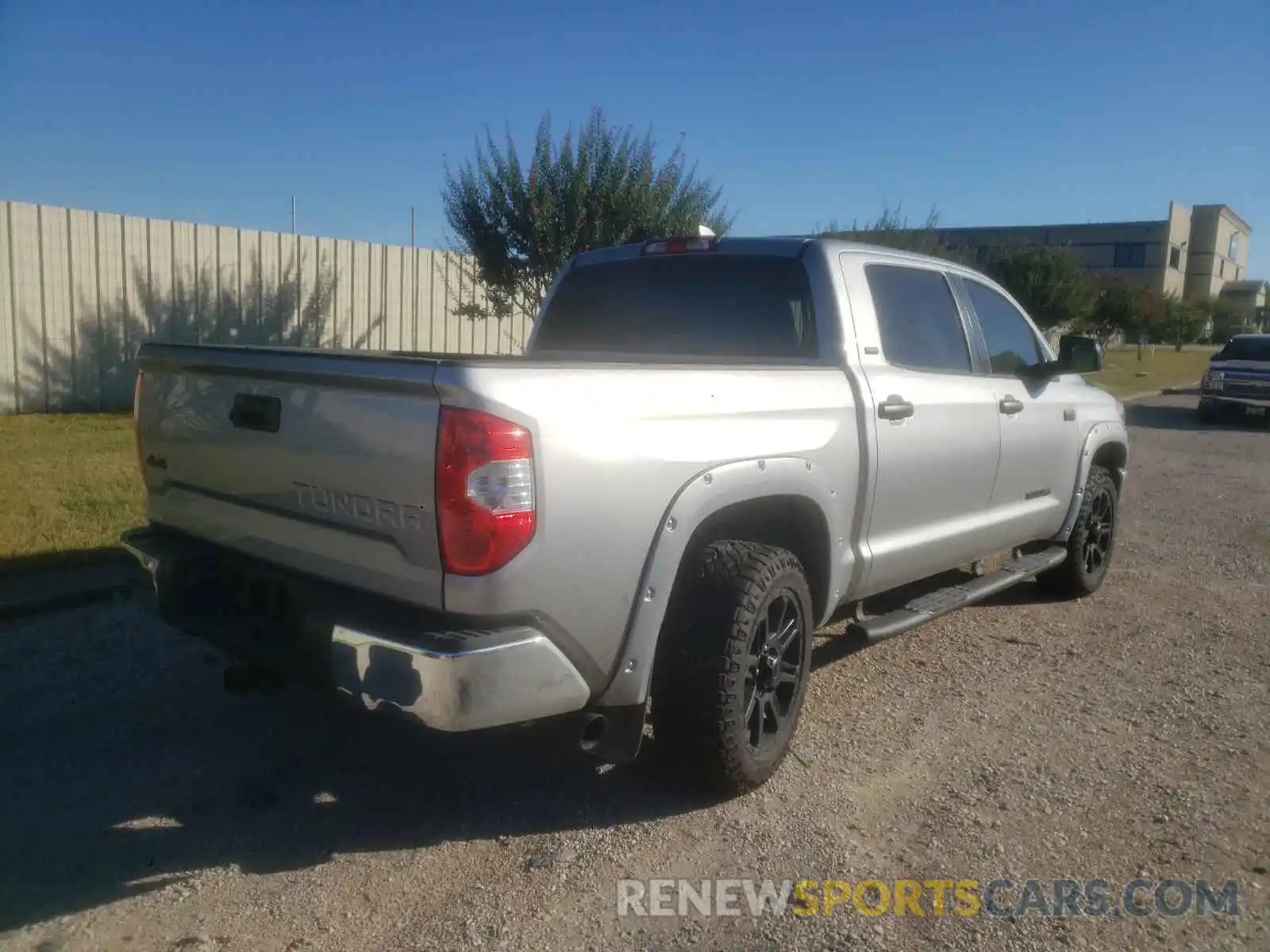 4 Photograph of a damaged car 5TFDY5F14LX911712 TOYOTA TUNDRA 2020