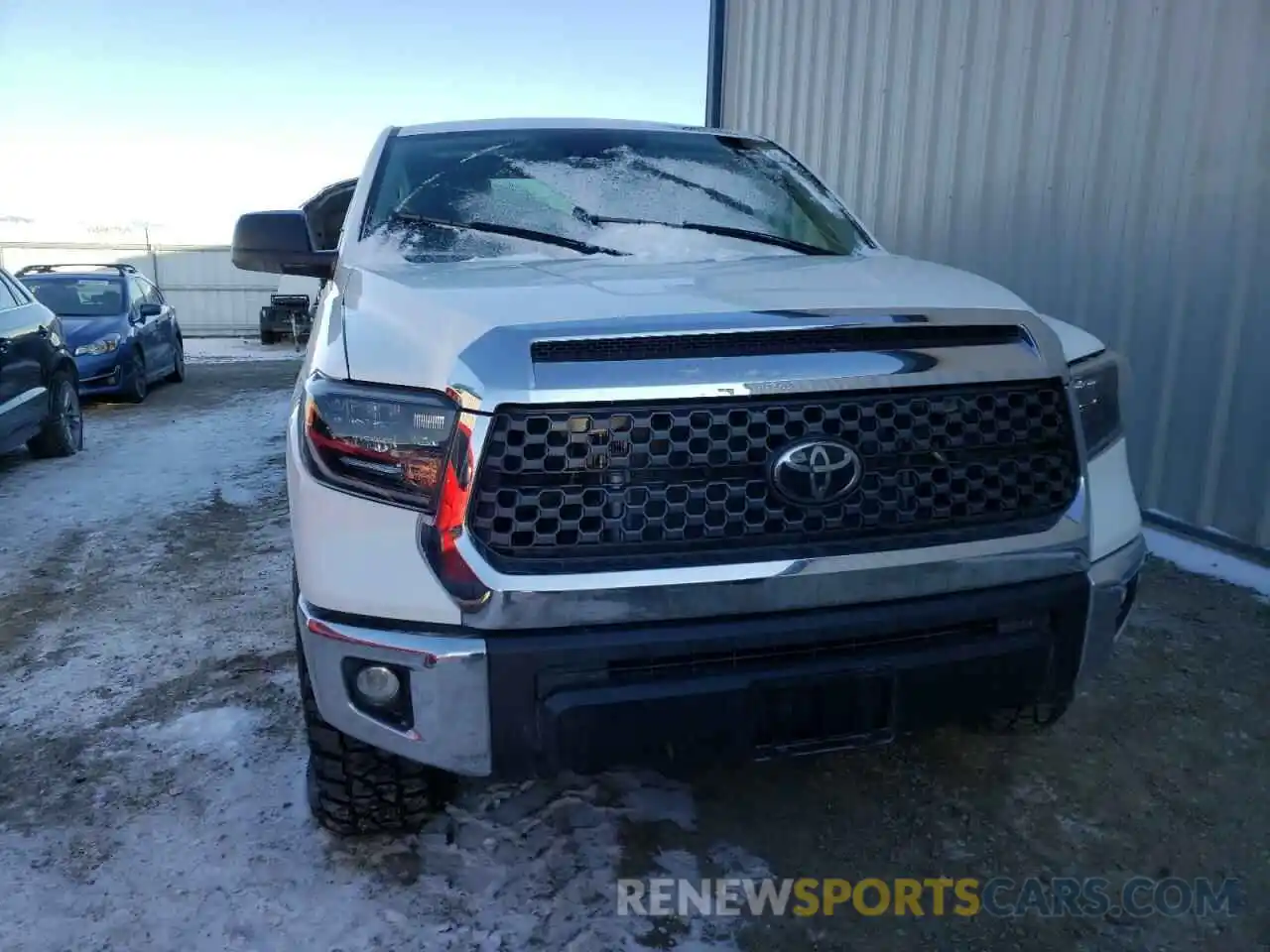 10 Photograph of a damaged car 5TFDY5F14LX912410 TOYOTA TUNDRA 2020