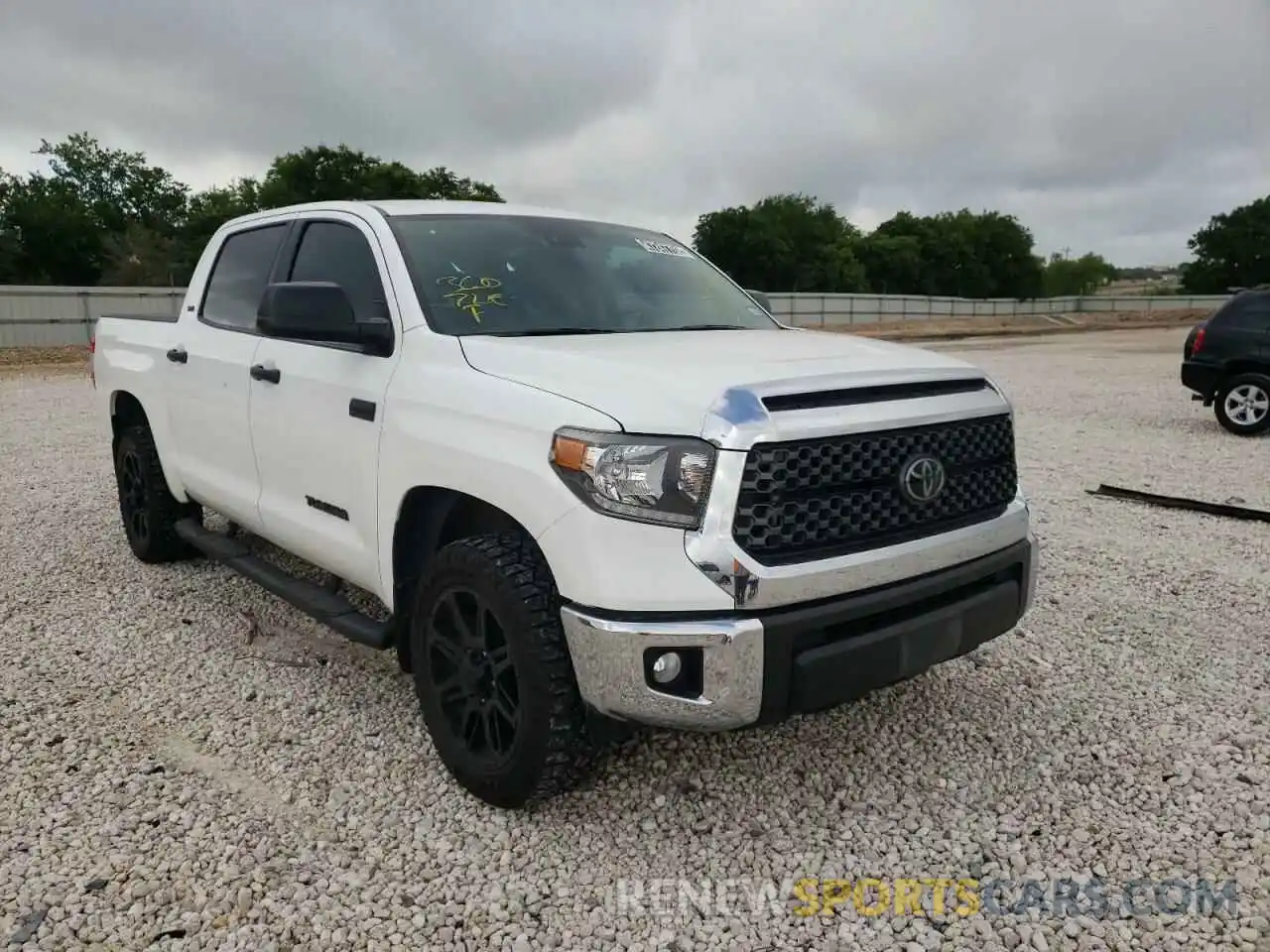 1 Photograph of a damaged car 5TFDY5F14LX913525 TOYOTA TUNDRA 2020