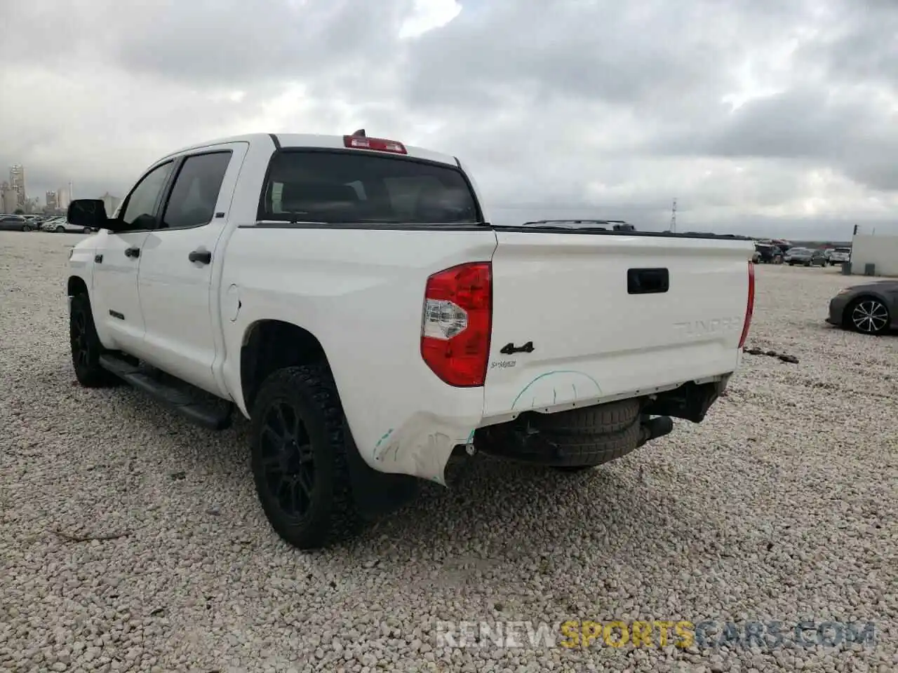 3 Photograph of a damaged car 5TFDY5F14LX913525 TOYOTA TUNDRA 2020