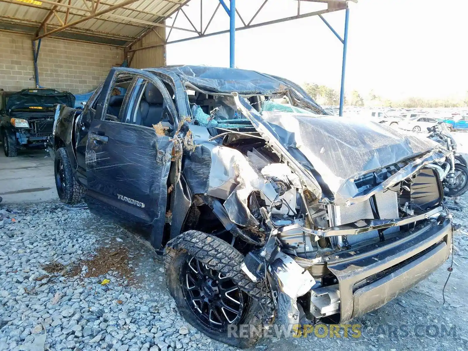 9 Photograph of a damaged car 5TFDY5F14LX914836 TOYOTA TUNDRA 2020