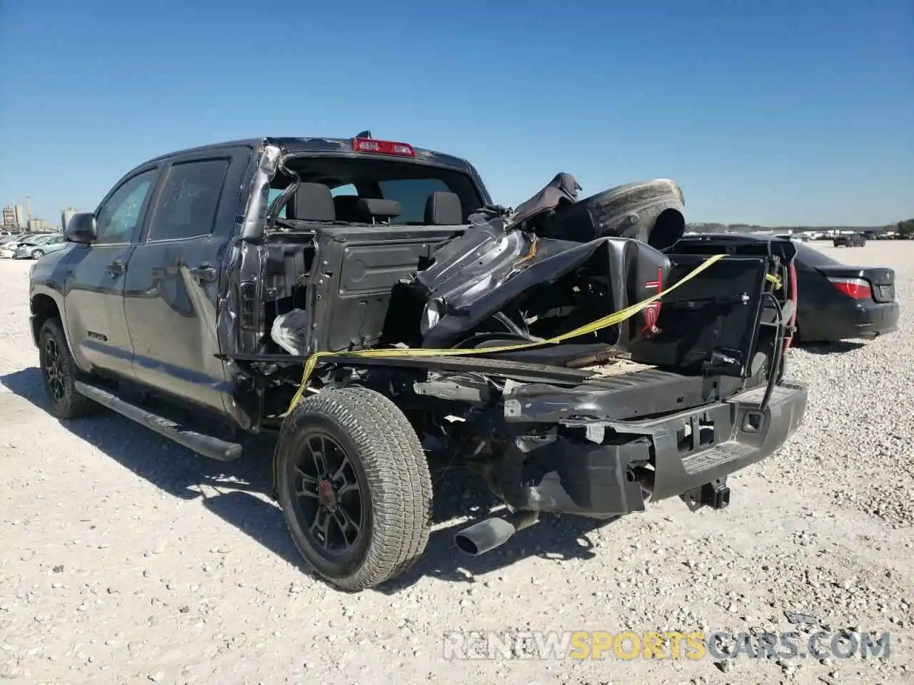 9 Photograph of a damaged car 5TFDY5F14LX931846 TOYOTA TUNDRA 2020