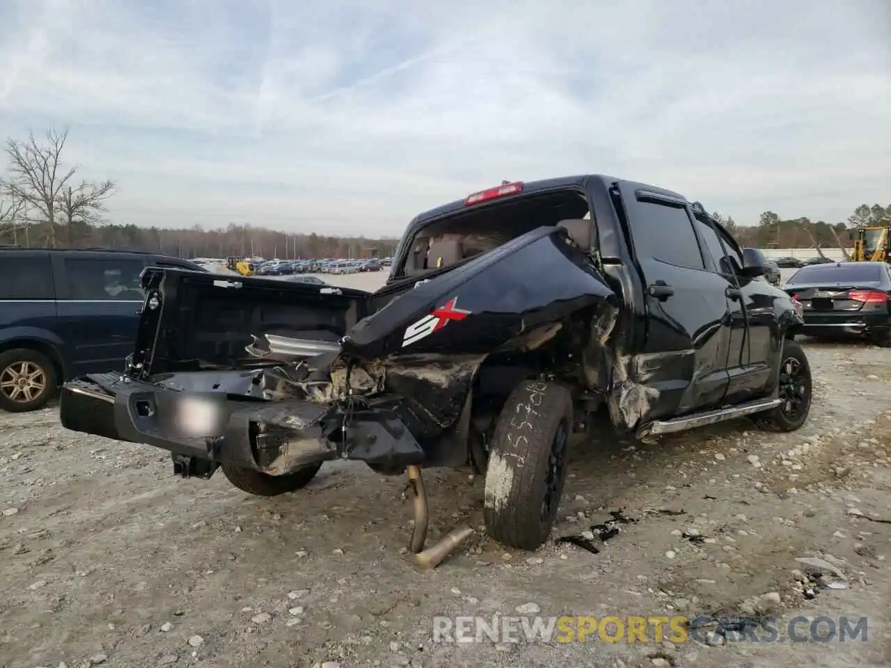 4 Photograph of a damaged car 5TFDY5F14LX947111 TOYOTA TUNDRA 2020