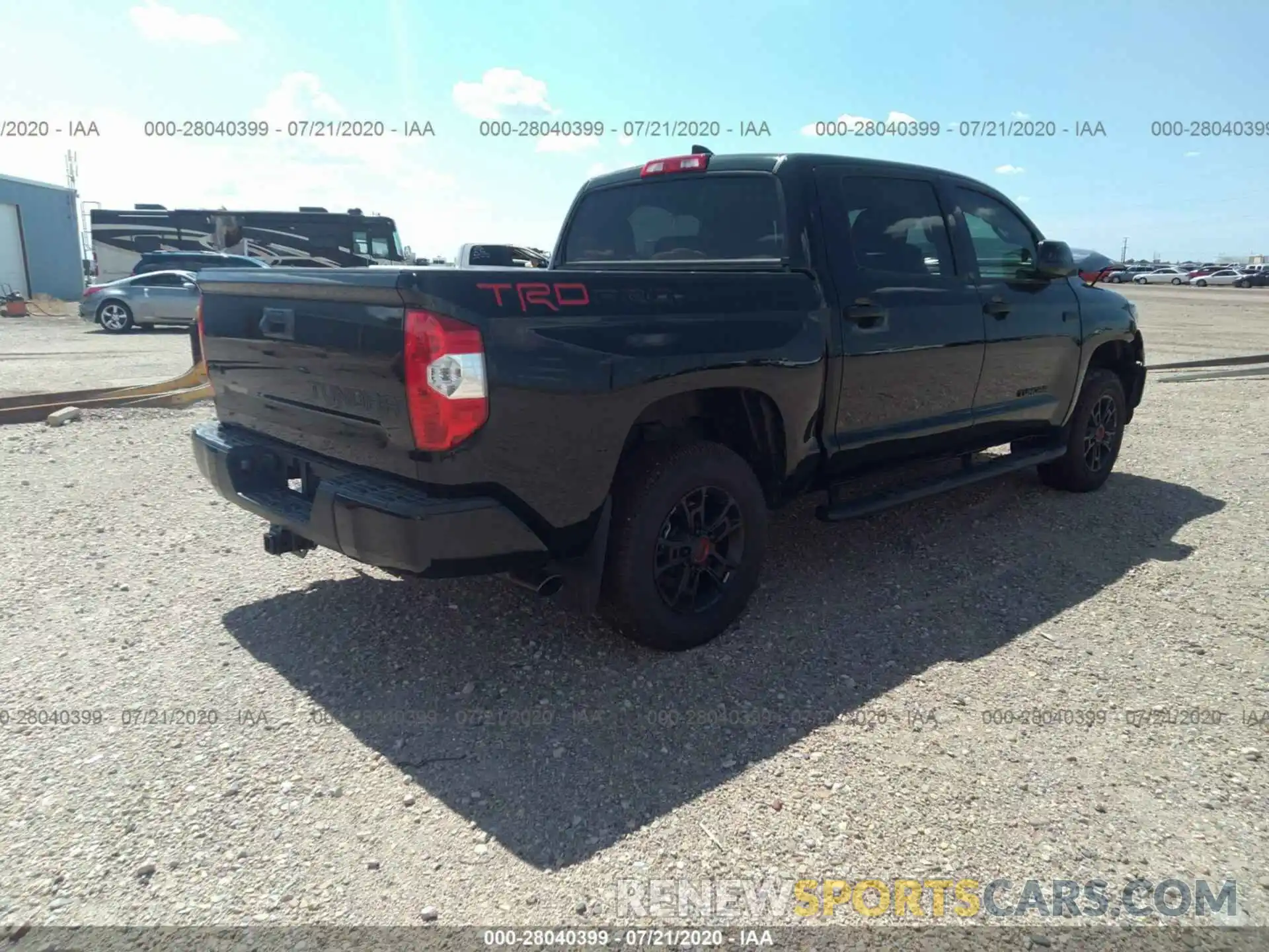 4 Photograph of a damaged car 5TFDY5F15LX909435 TOYOTA TUNDRA 2020