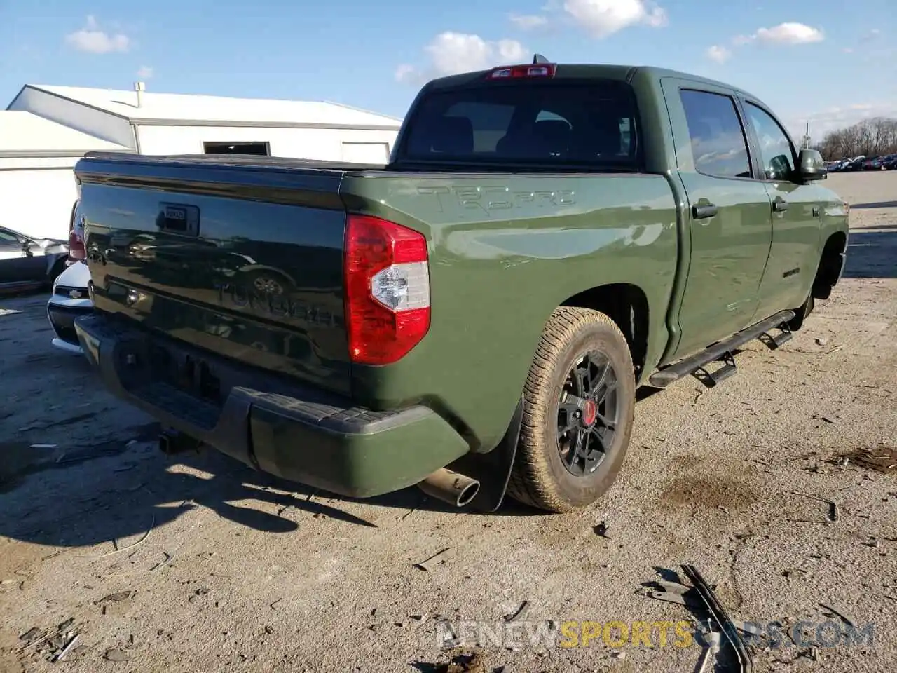 4 Photograph of a damaged car 5TFDY5F15LX927577 TOYOTA TUNDRA 2020