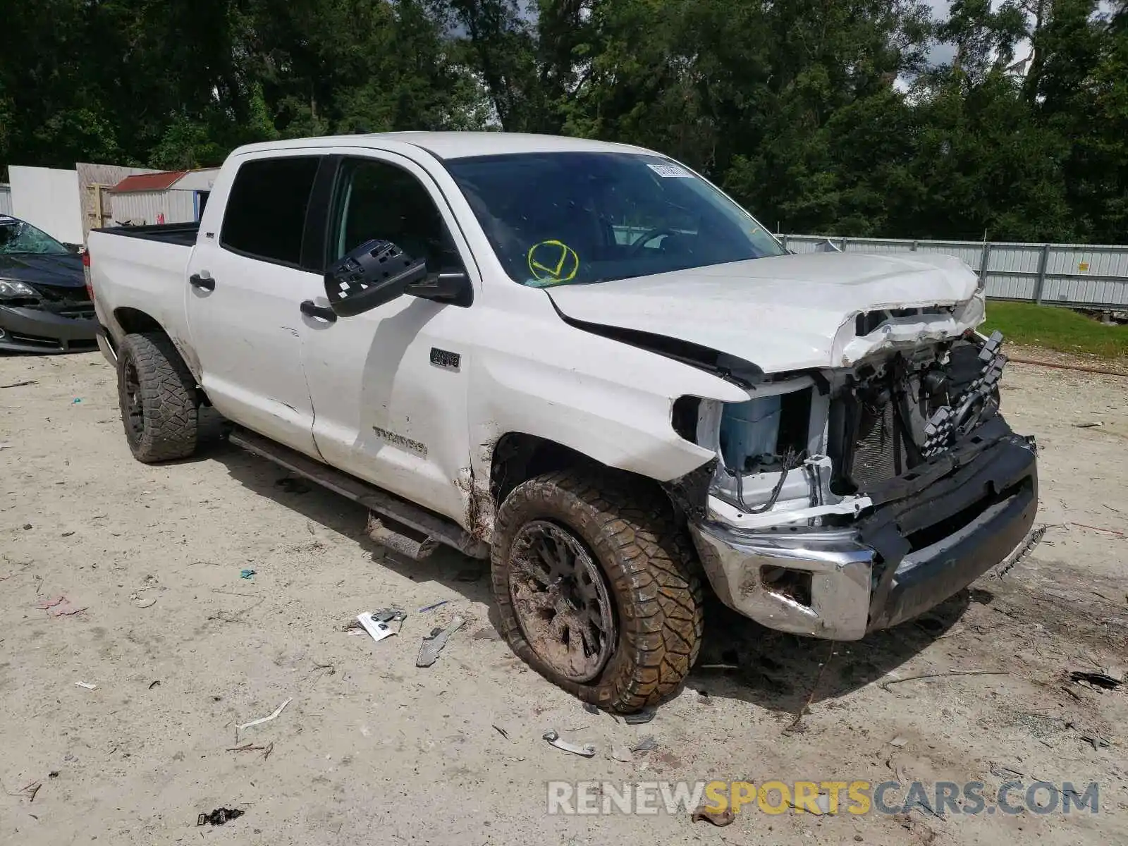 1 Photograph of a damaged car 5TFDY5F15LX928714 TOYOTA TUNDRA 2020