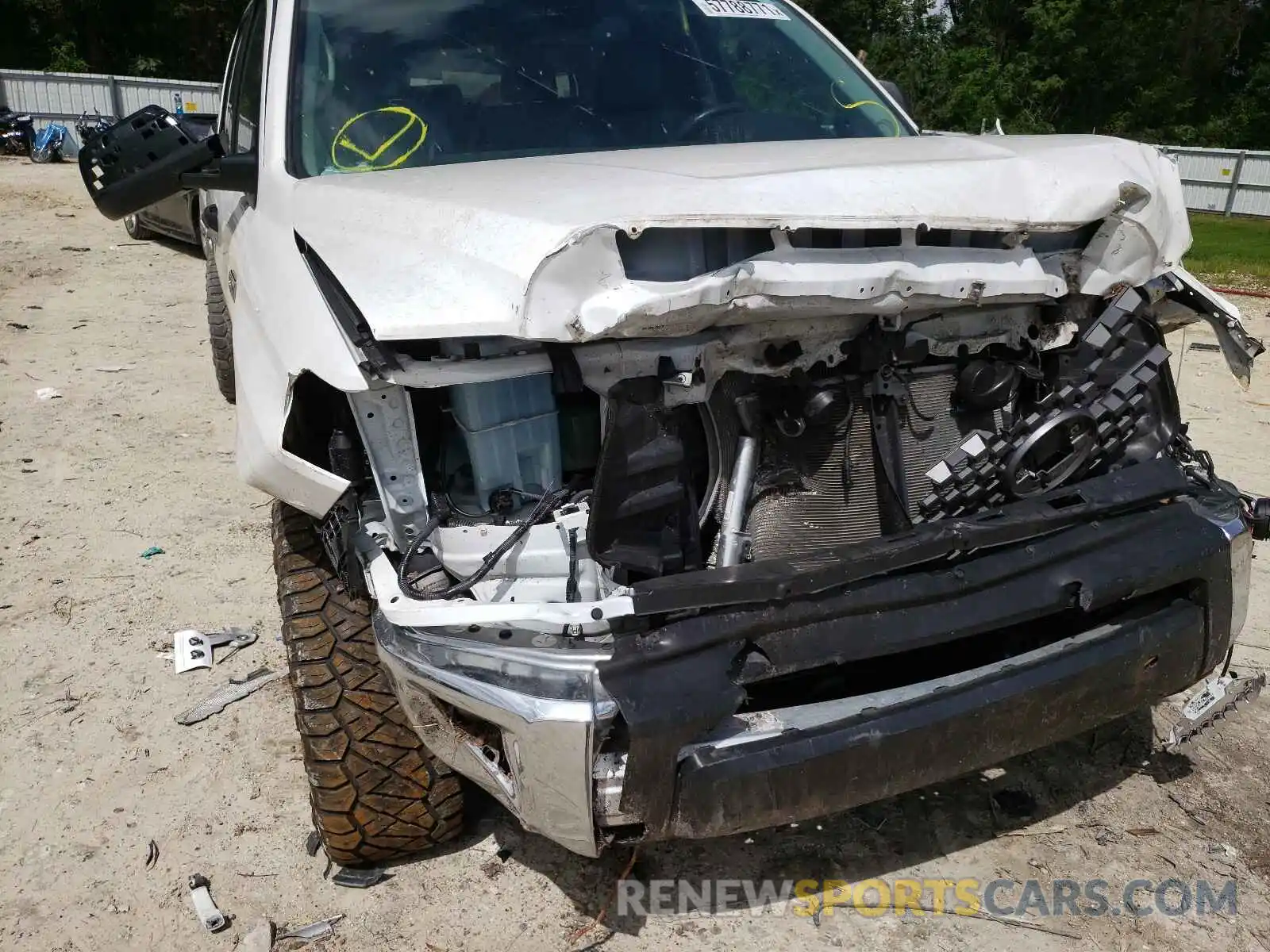 9 Photograph of a damaged car 5TFDY5F15LX928714 TOYOTA TUNDRA 2020