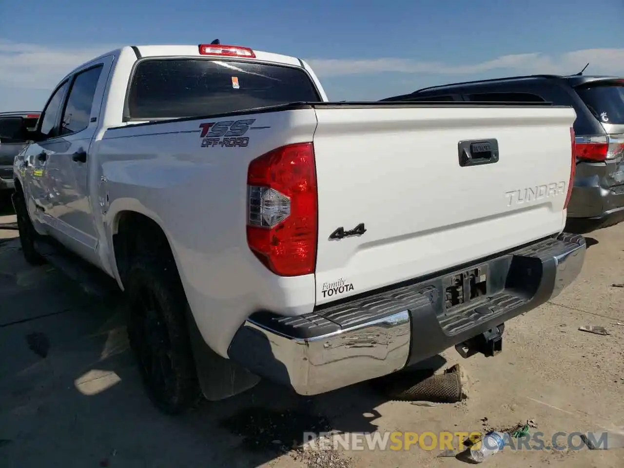 3 Photograph of a damaged car 5TFDY5F15LX946131 TOYOTA TUNDRA 2020