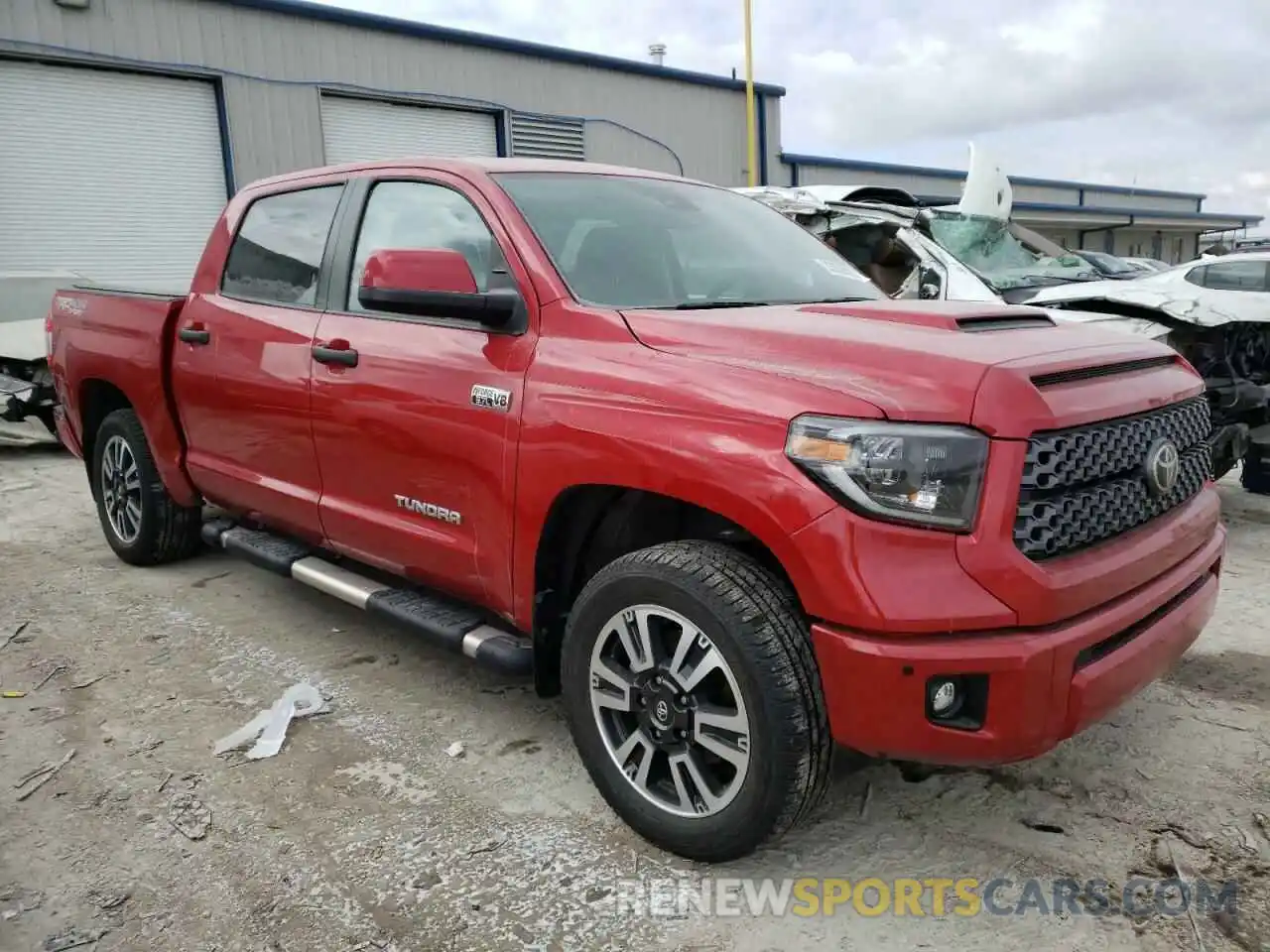 1 Photograph of a damaged car 5TFDY5F15LX946386 TOYOTA TUNDRA 2020