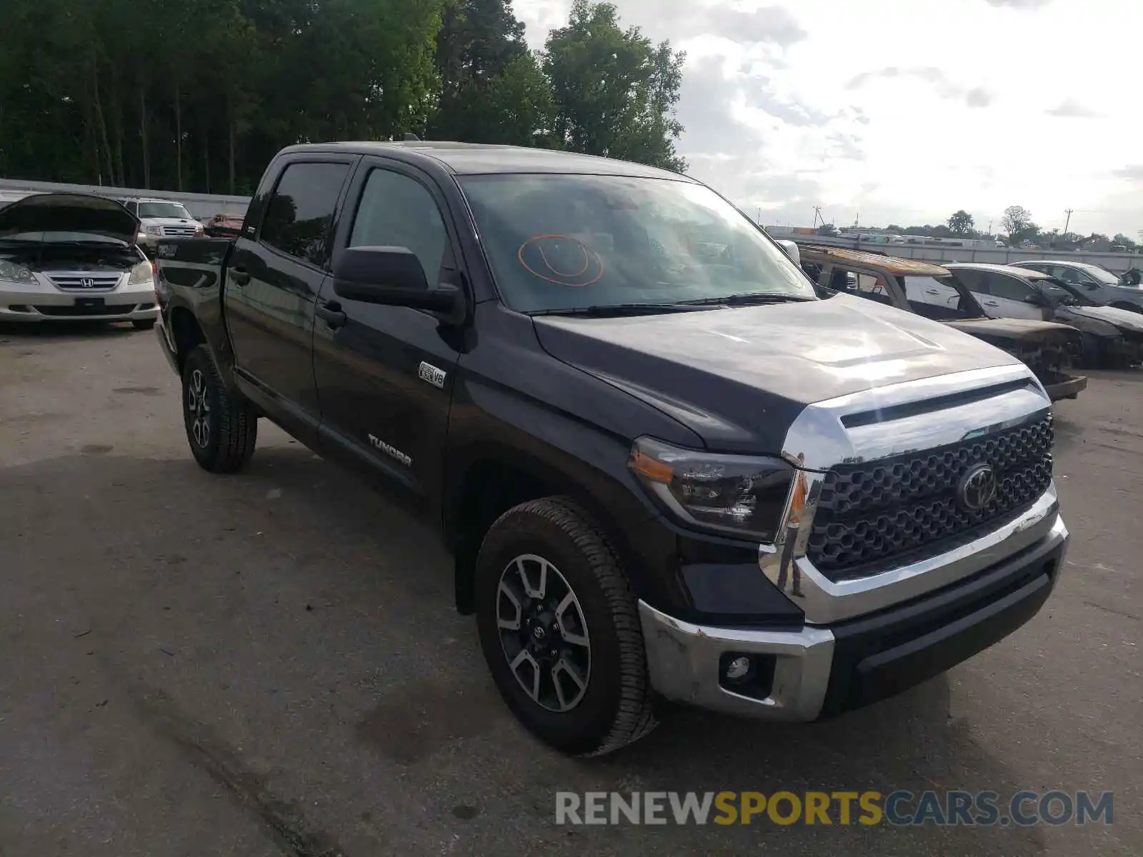 1 Photograph of a damaged car 5TFDY5F15LX954889 TOYOTA TUNDRA 2020