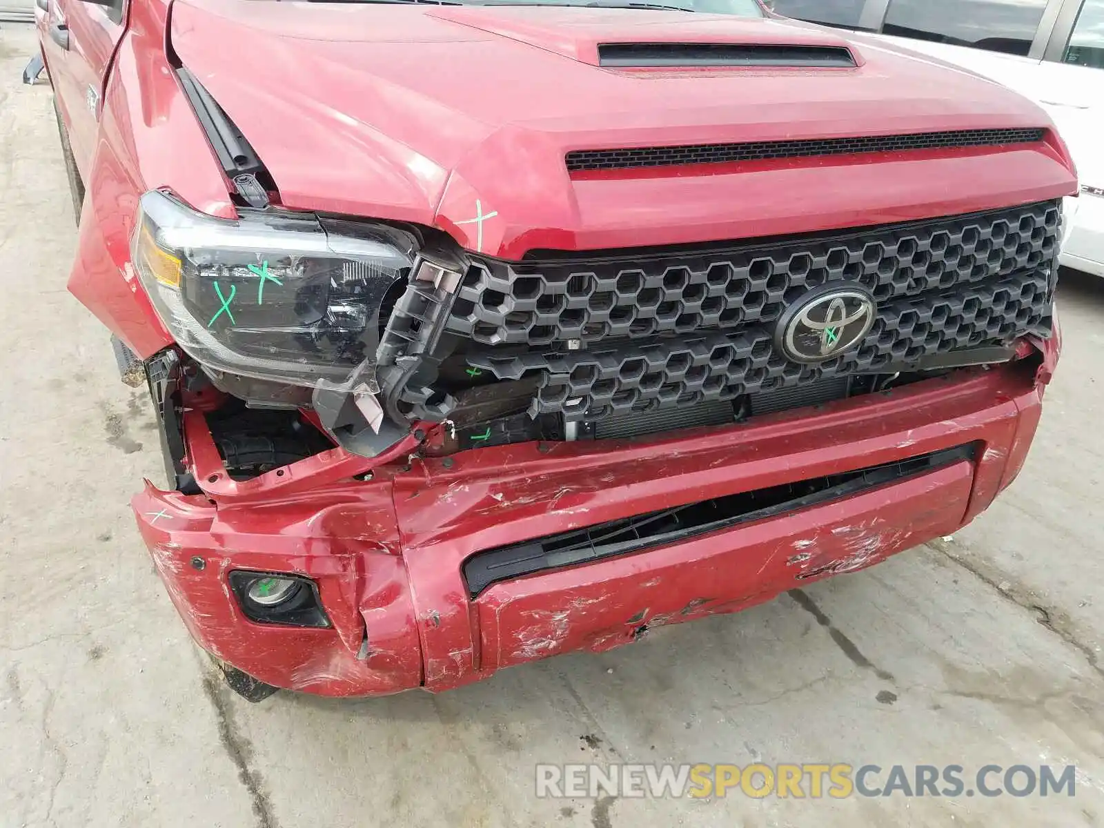 9 Photograph of a damaged car 5TFDY5F16LX881869 TOYOTA TUNDRA 2020