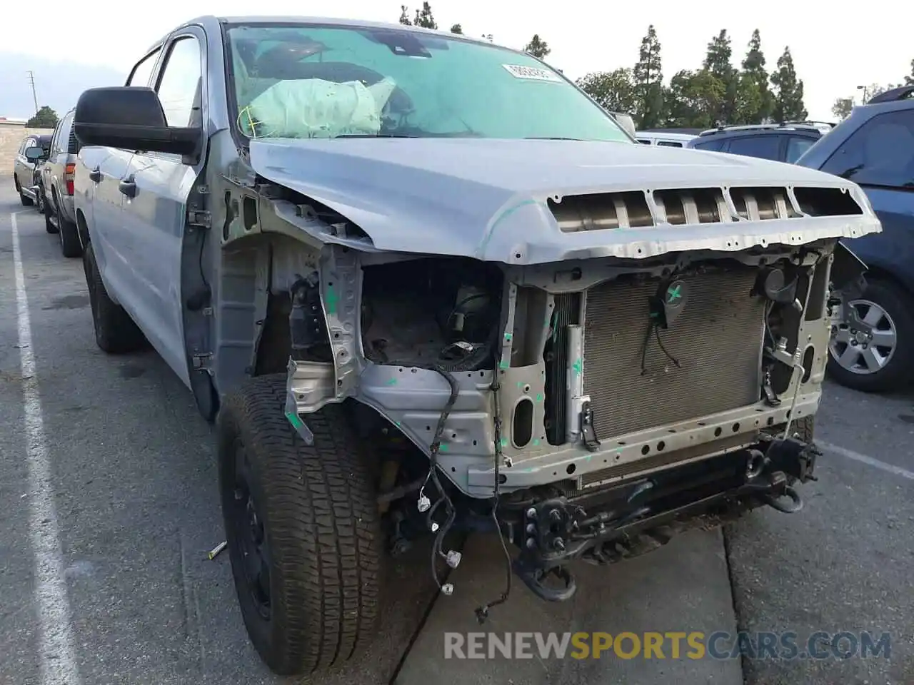 1 Photograph of a damaged car 5TFDY5F16LX893763 TOYOTA TUNDRA 2020