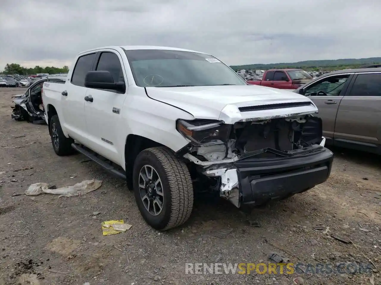 1 Photograph of a damaged car 5TFDY5F16LX897778 TOYOTA TUNDRA 2020