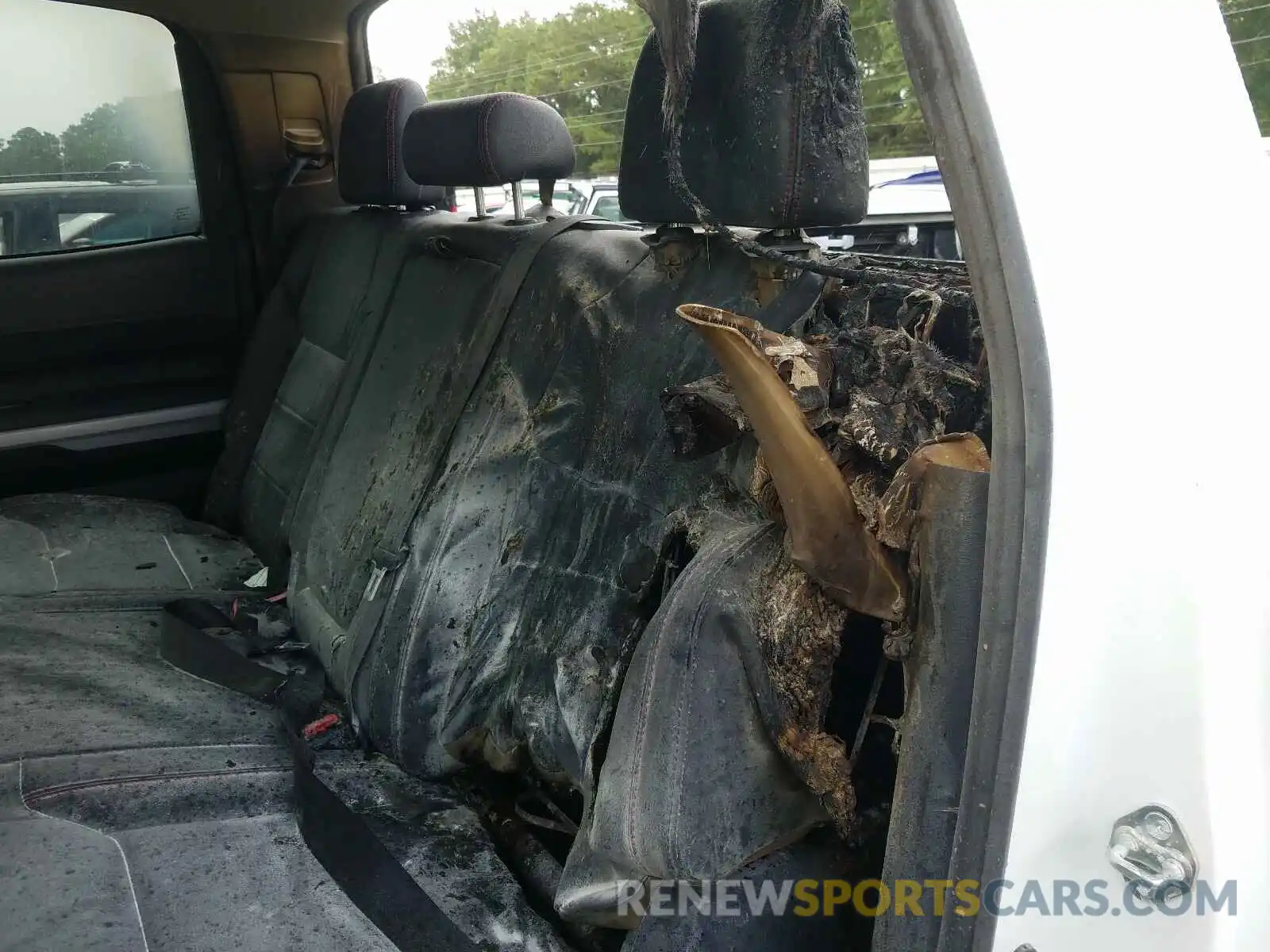 9 Photograph of a damaged car 5TFDY5F16LX901103 TOYOTA TUNDRA 2020