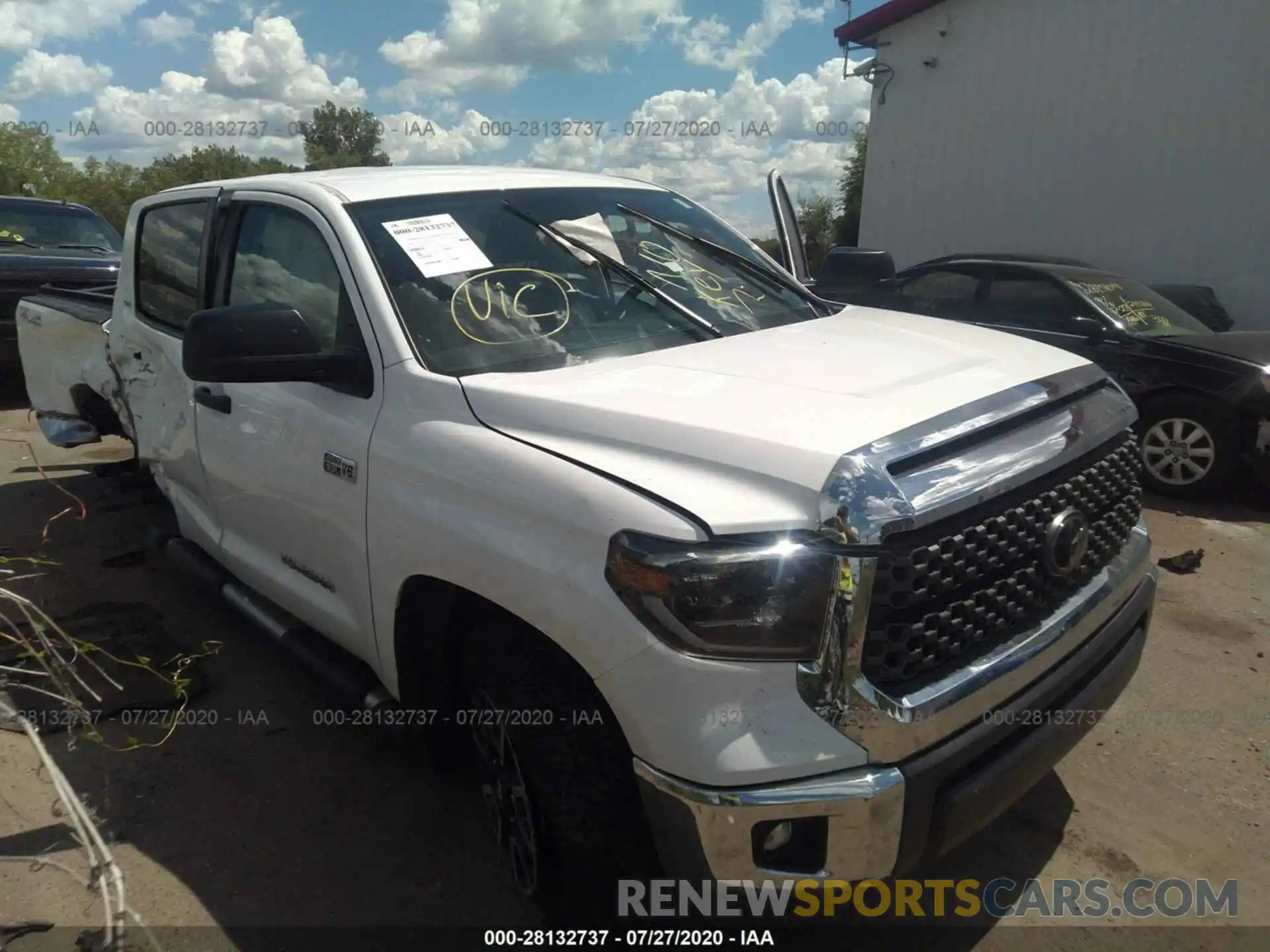 1 Photograph of a damaged car 5TFDY5F16LX907144 TOYOTA TUNDRA 2020