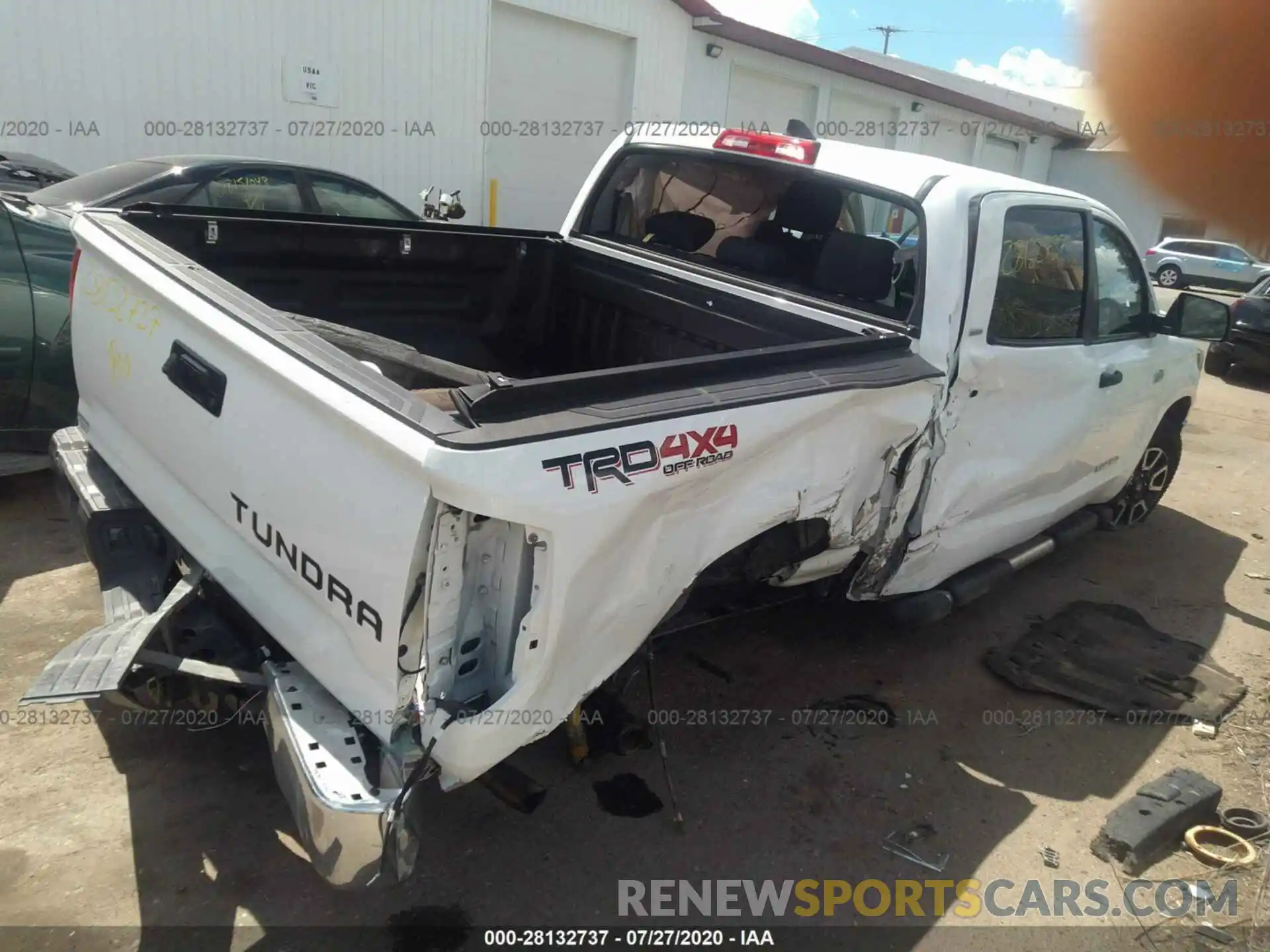 4 Photograph of a damaged car 5TFDY5F16LX907144 TOYOTA TUNDRA 2020