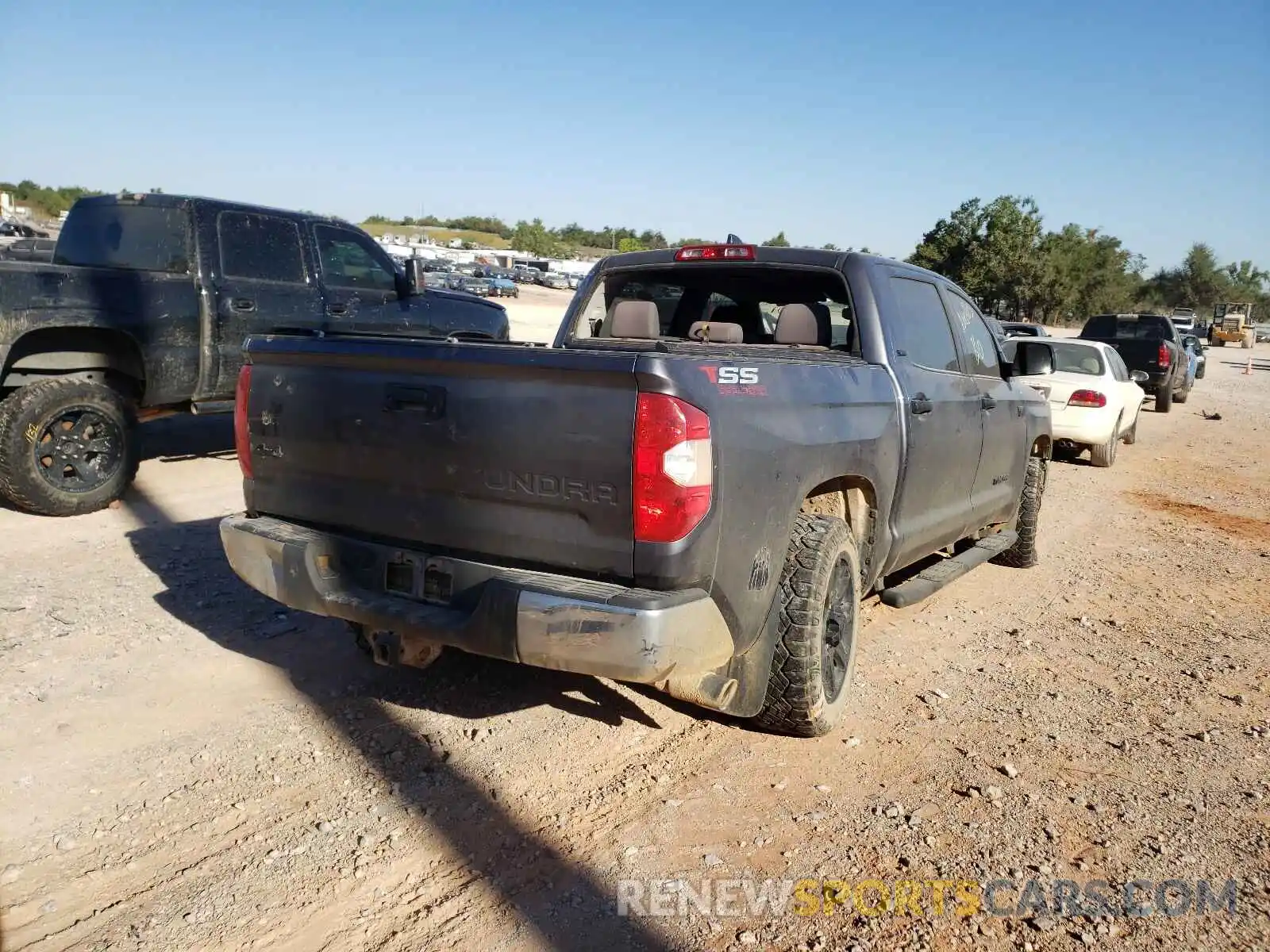 4 Photograph of a damaged car 5TFDY5F16LX925949 TOYOTA TUNDRA 2020