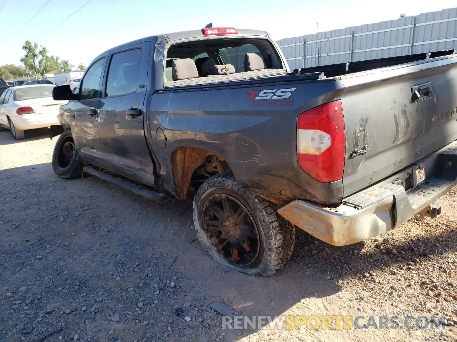 9 Photograph of a damaged car 5TFDY5F16LX925949 TOYOTA TUNDRA 2020