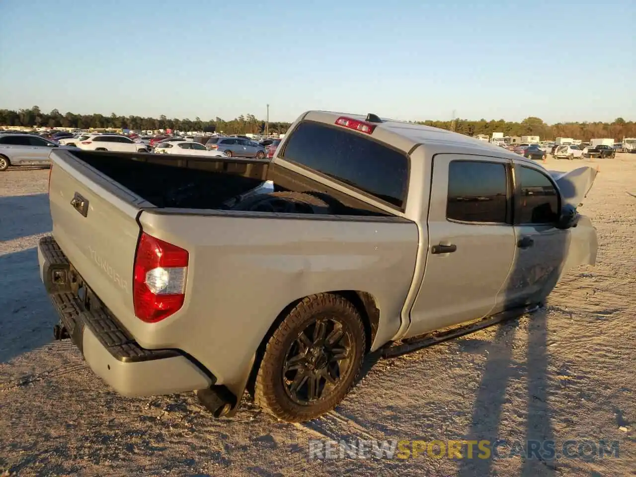 4 Photograph of a damaged car 5TFDY5F16LX927426 TOYOTA TUNDRA 2020