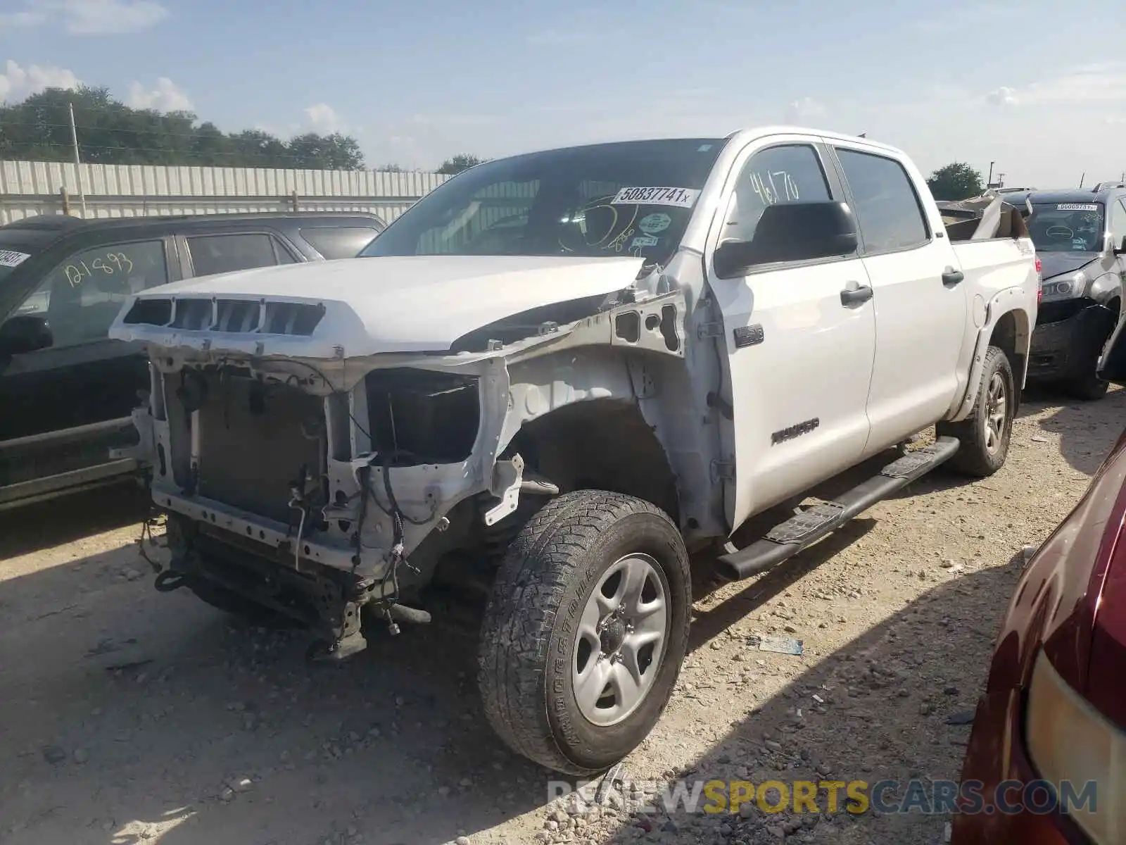 2 Фотография поврежденного автомобиля 5TFDY5F17LX886241 TOYOTA TUNDRA 2020