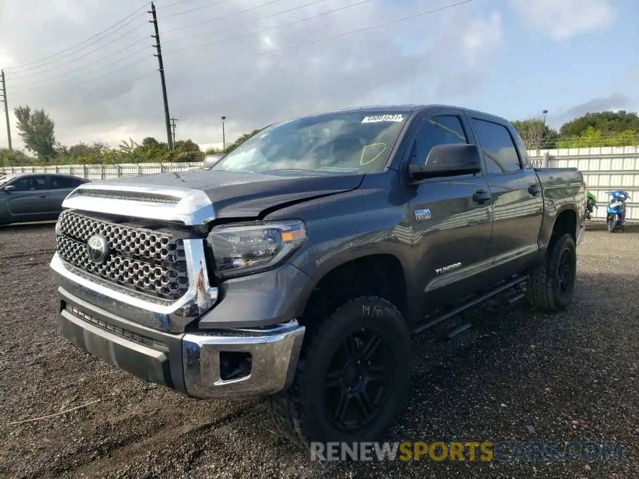 2 Photograph of a damaged car 5TFDY5F17LX899880 TOYOTA TUNDRA 2020