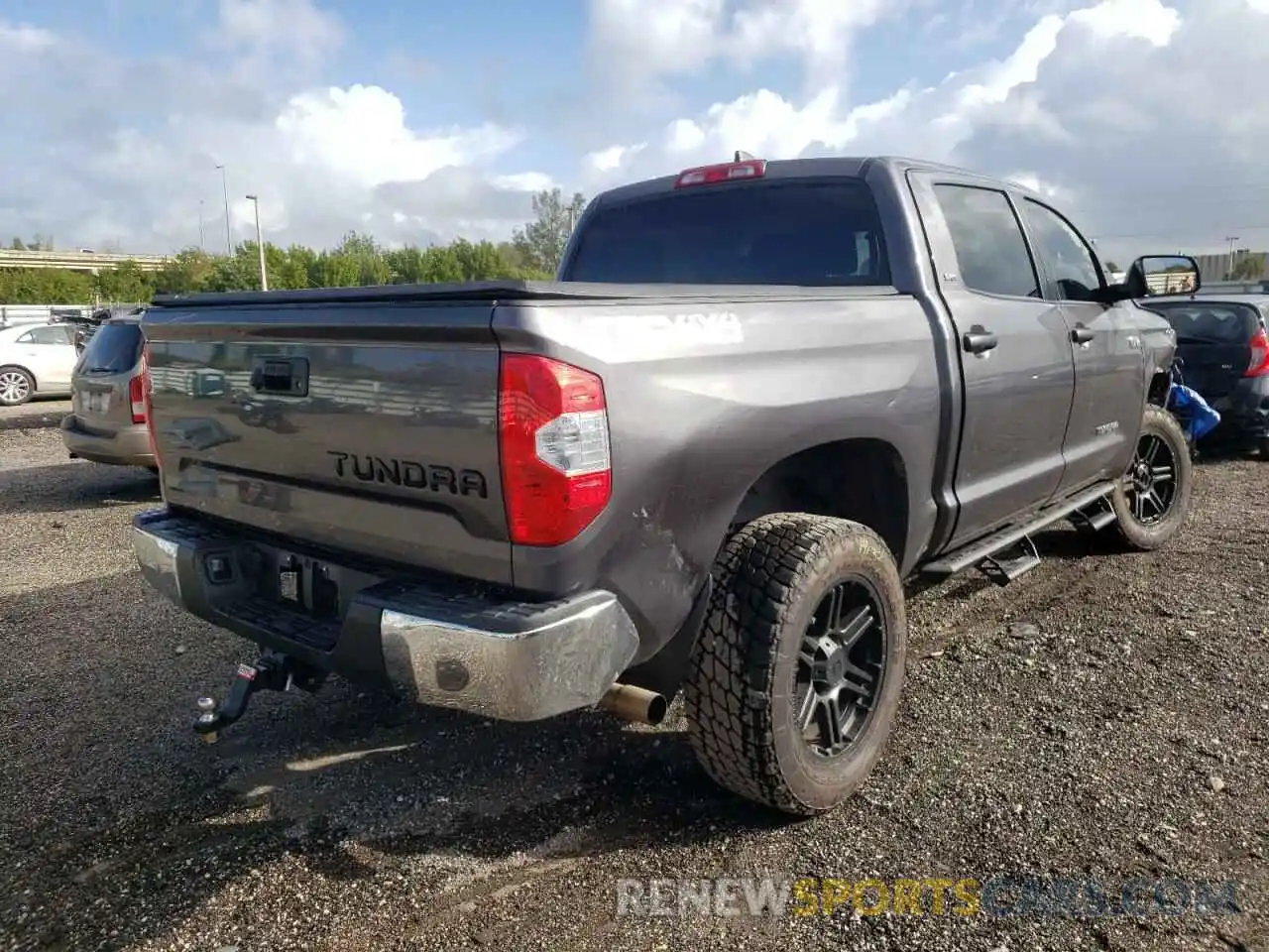 4 Photograph of a damaged car 5TFDY5F17LX899880 TOYOTA TUNDRA 2020