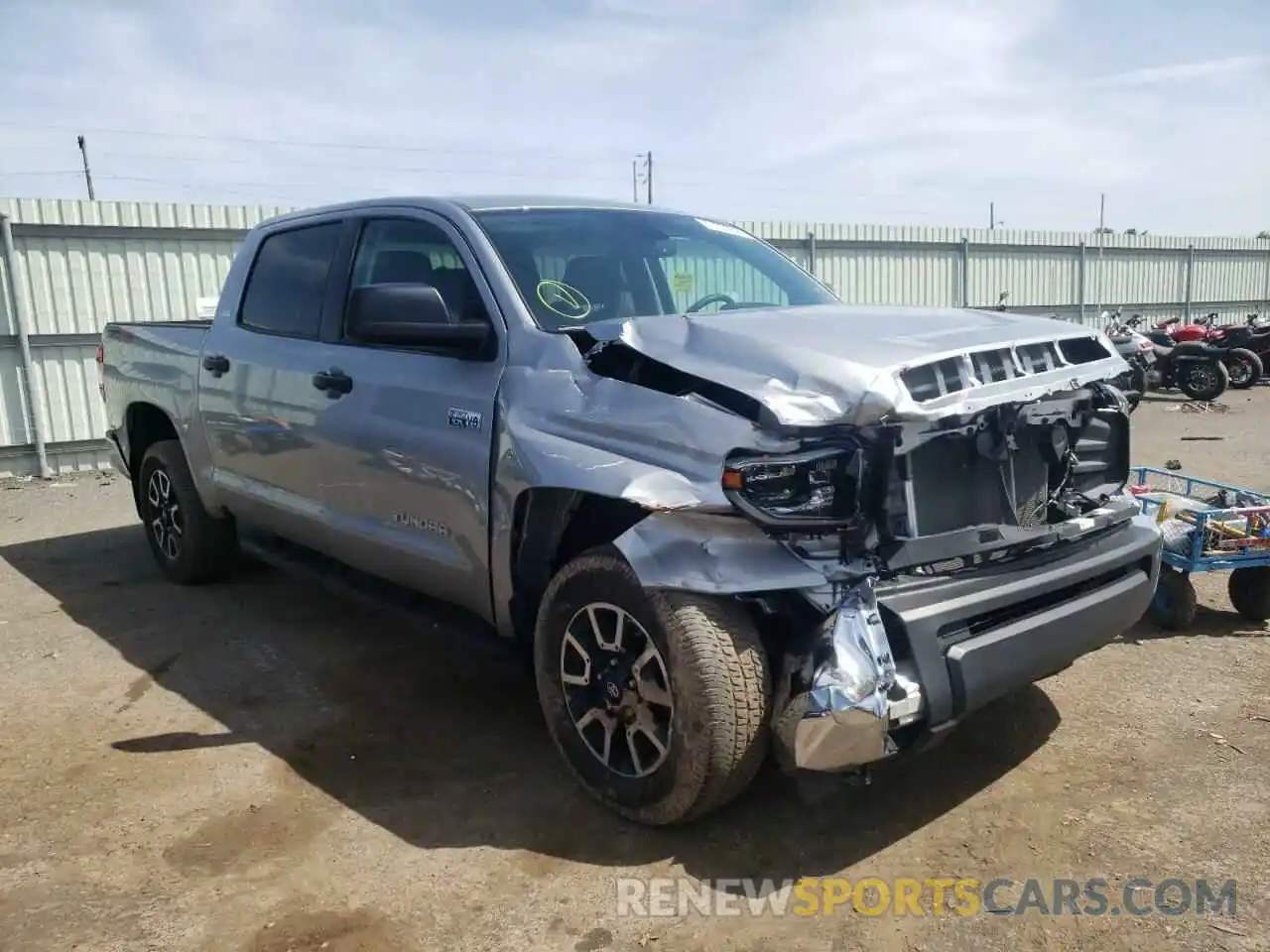 1 Photograph of a damaged car 5TFDY5F17LX903412 TOYOTA TUNDRA 2020