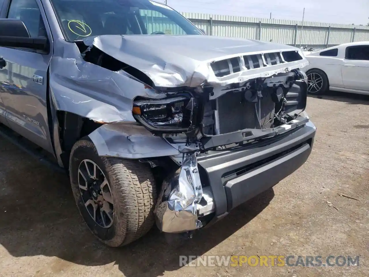 9 Photograph of a damaged car 5TFDY5F17LX903412 TOYOTA TUNDRA 2020