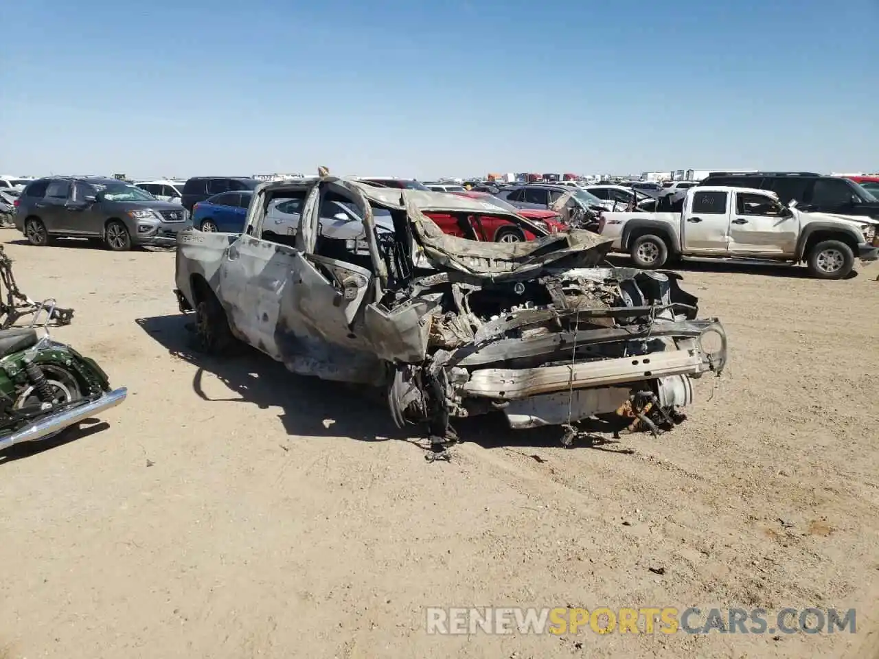 1 Photograph of a damaged car 5TFDY5F17LX916922 TOYOTA TUNDRA 2020