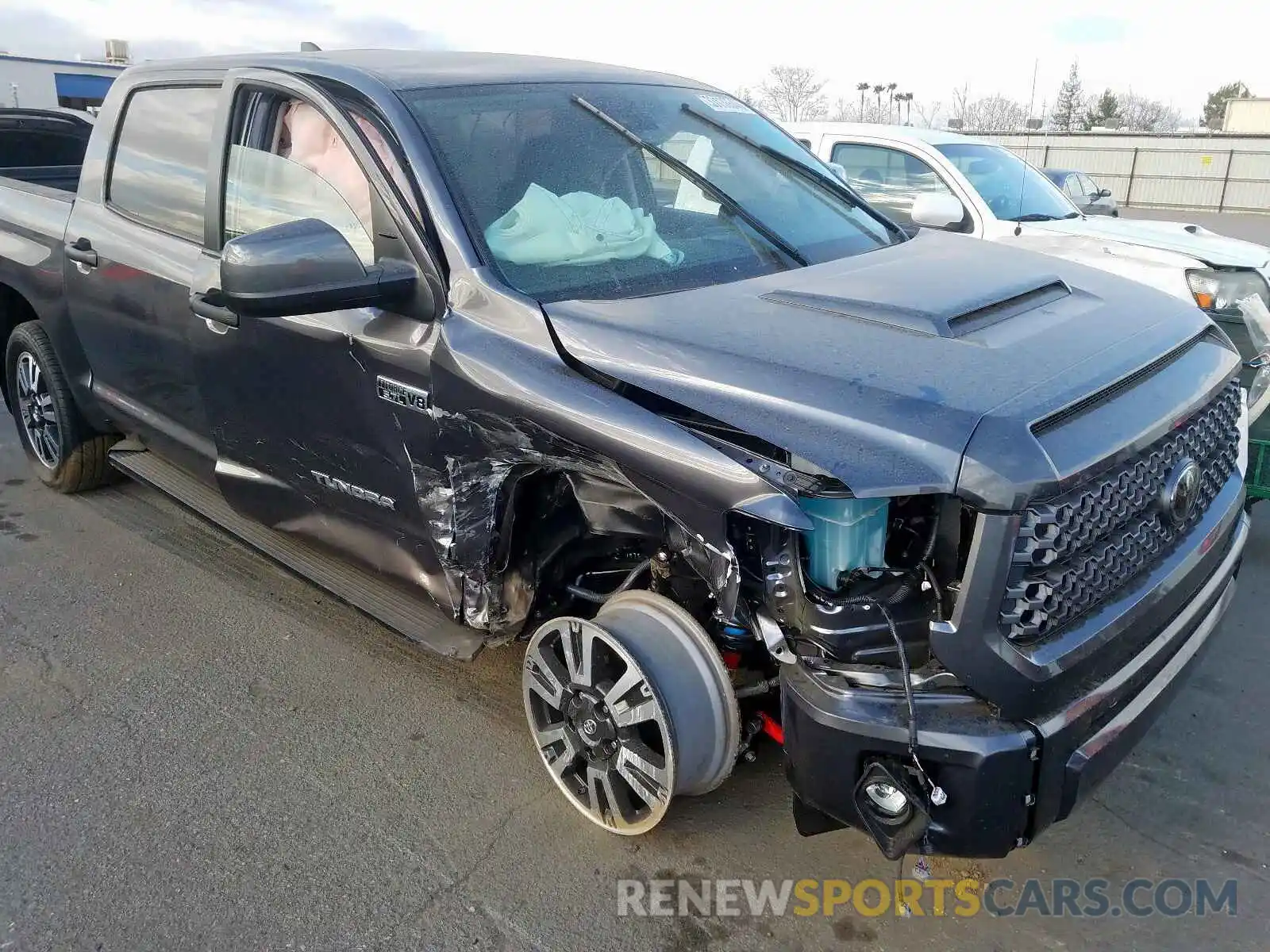 9 Photograph of a damaged car 5TFDY5F17LX920288 TOYOTA TUNDRA 2020