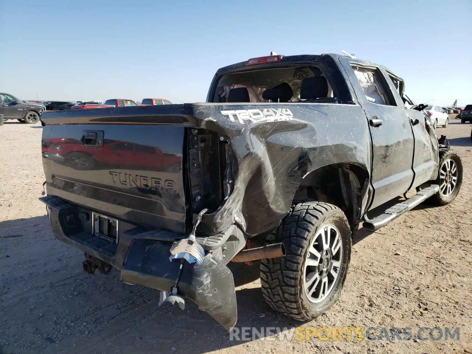 4 Photograph of a damaged car 5TFDY5F17LX941626 TOYOTA TUNDRA 2020