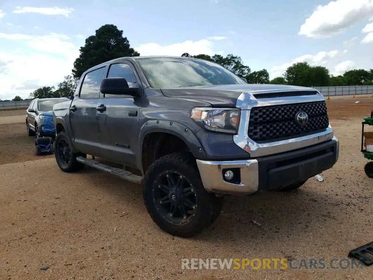 1 Photograph of a damaged car 5TFDY5F18LX884272 TOYOTA TUNDRA 2020