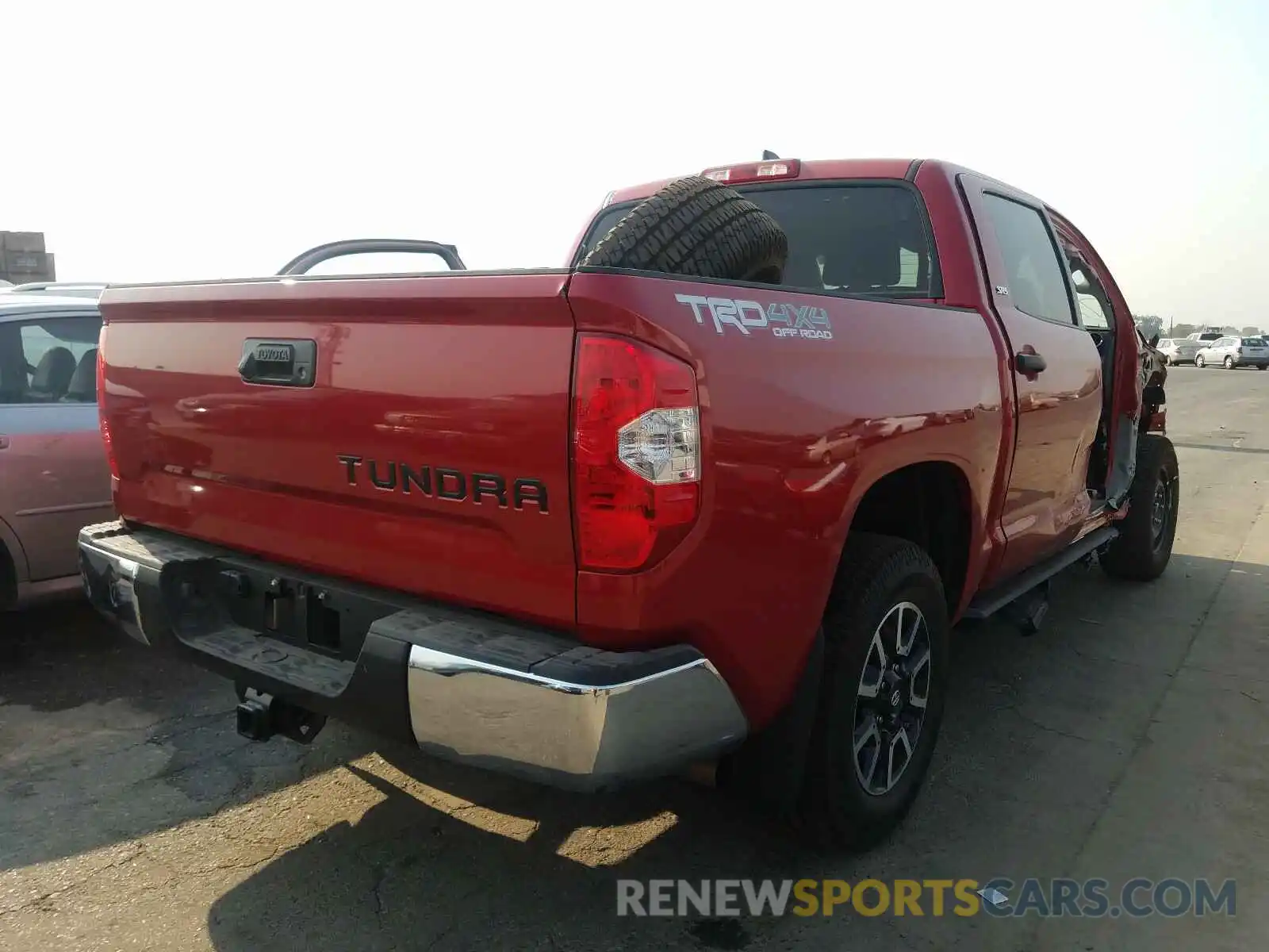 4 Photograph of a damaged car 5TFDY5F18LX910305 TOYOTA TUNDRA 2020