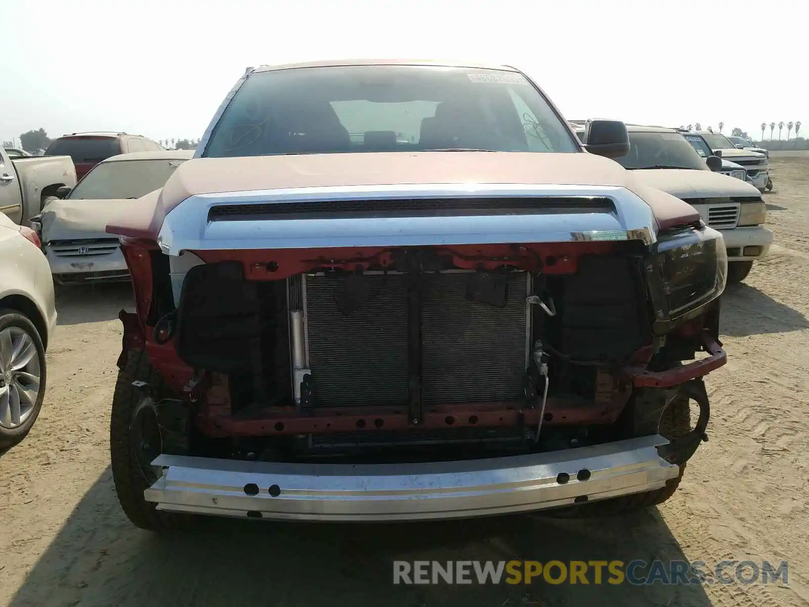 5 Photograph of a damaged car 5TFDY5F18LX910305 TOYOTA TUNDRA 2020