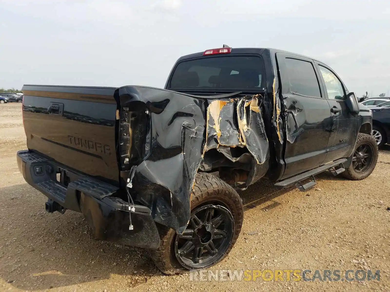 4 Photograph of a damaged car 5TFDY5F18LX945684 TOYOTA TUNDRA 2020